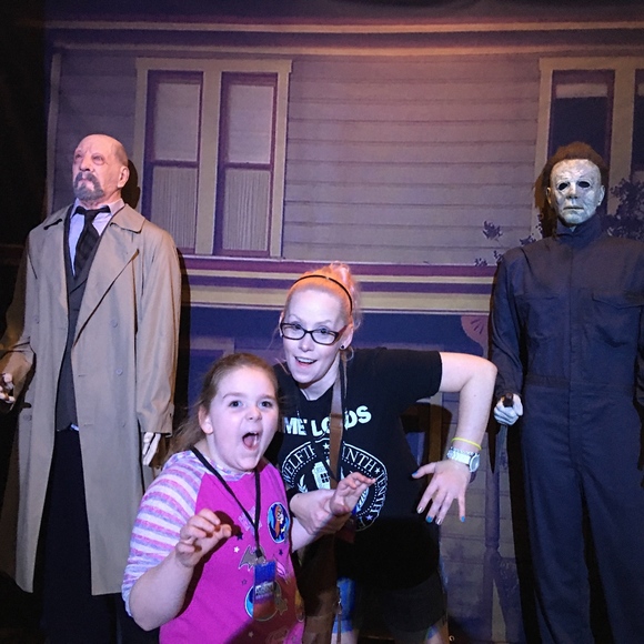 Meet your Posher, Lindsay - Picture 2 of 4